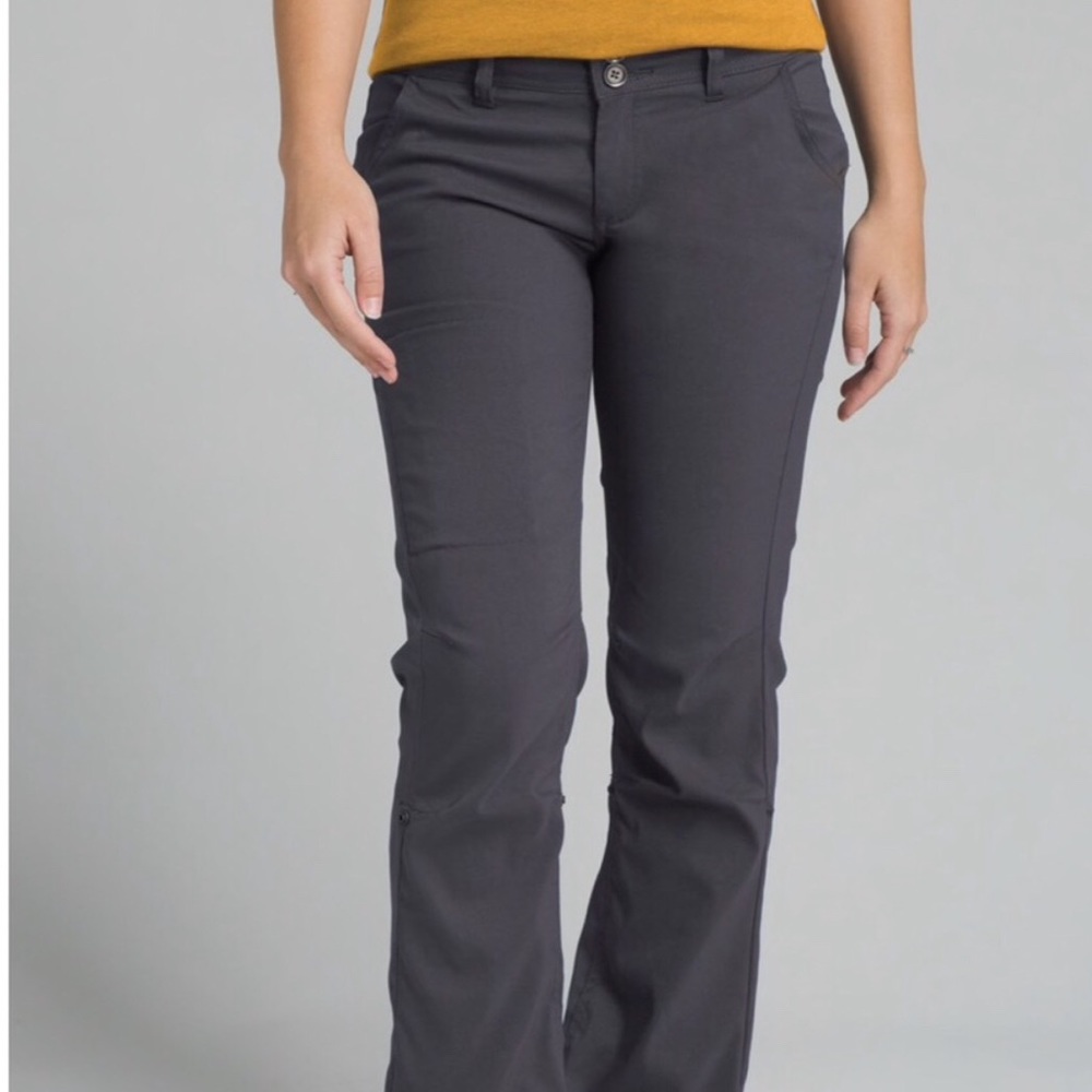 Prana Halle / Size 10 Short / Coal Gray